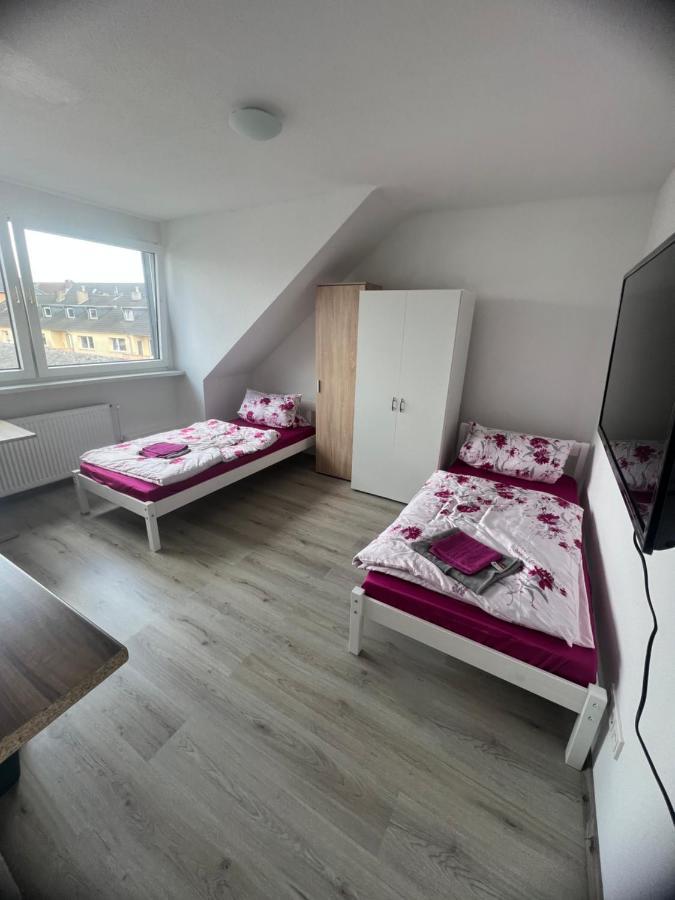 Top Monteurzimmer Duisburg Eksteriør bilde
